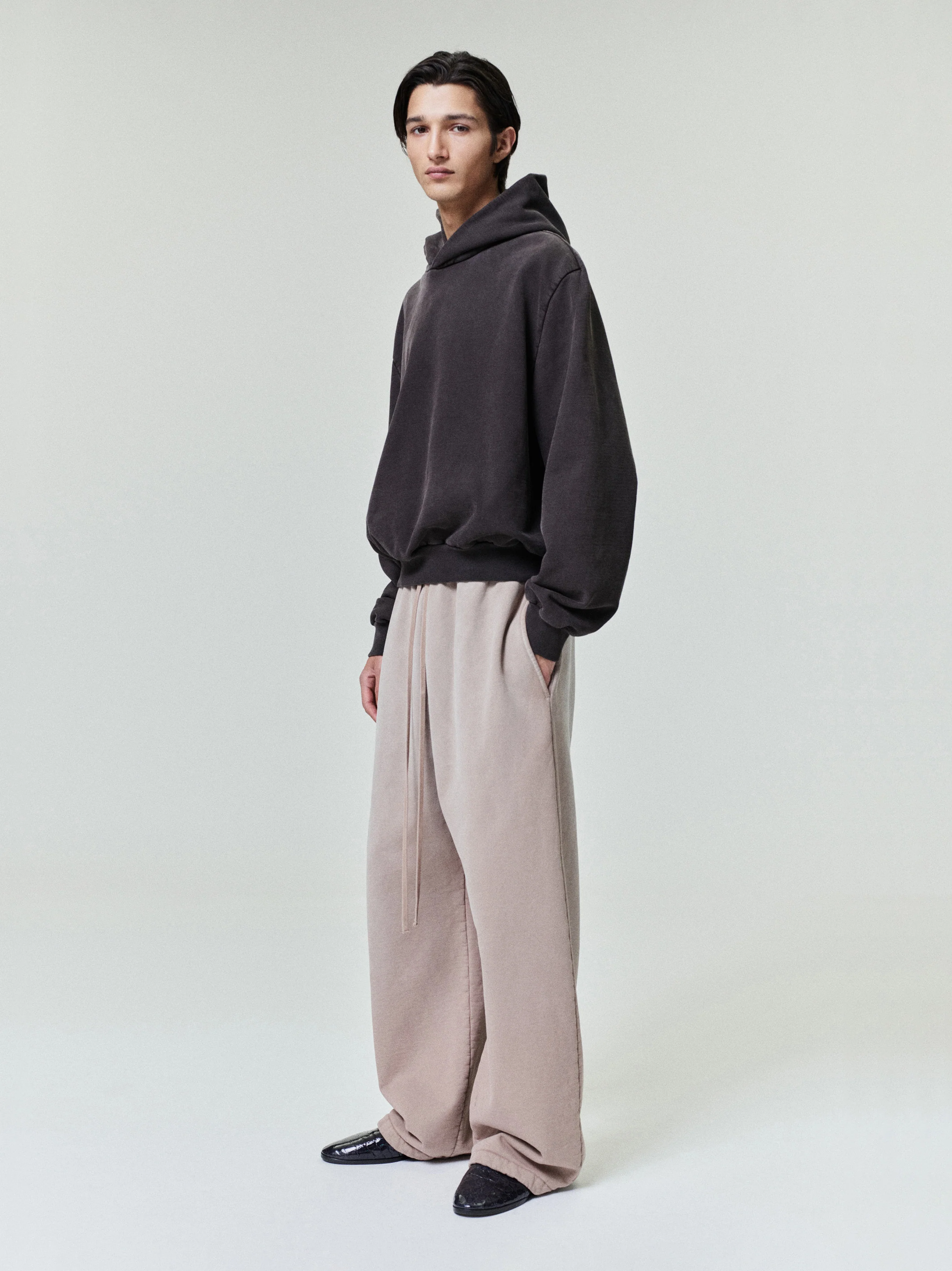 Sunfaded Wide Leg Sweatpant